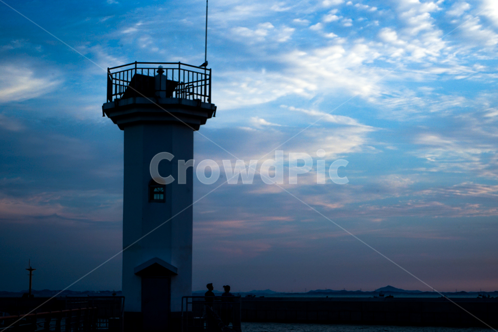 등대,항구,궁평항,노을,석양,바다,구름,하늘,풍경,등대,lighthouse,사람,인물,인간,human,person,남성,남자,man,male