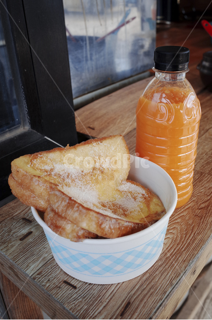 food,식품,bread,빵,식빵,toast,frenchtoast,프렌치토스트,drink,주스,juice,감귤주스,음식,식재료,요리,food,cook,meal,dishes,food reserves