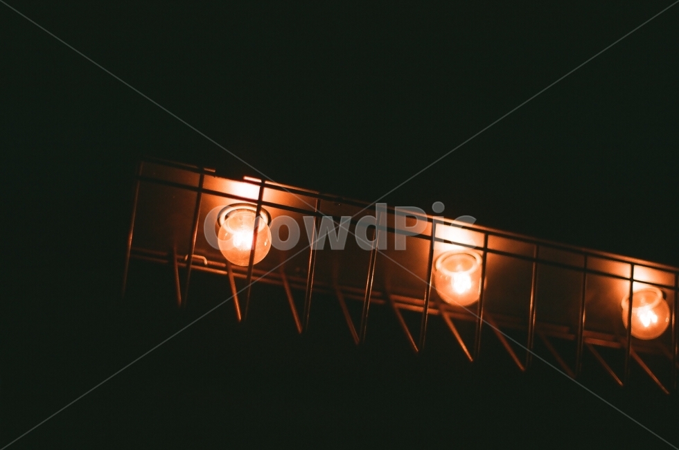 불빛,조명,카페,어두움,전구,감성,sensible,feeling,인테리어,실내디자인,interior design