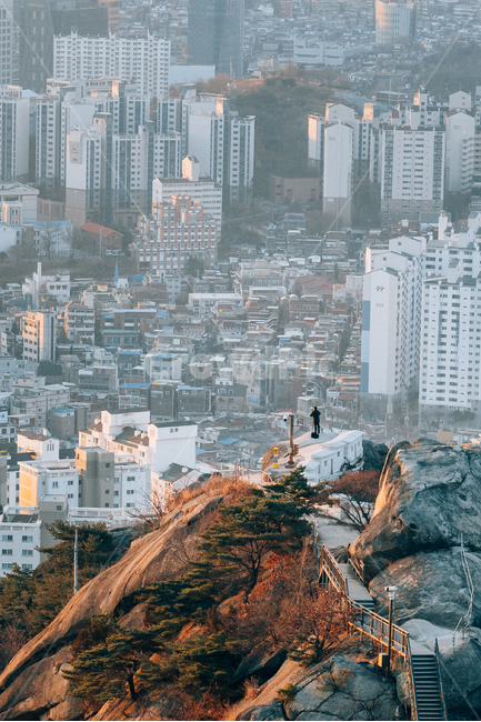 사람,사진가,건물,인왕산,서울,배경화면,빛,산,landscape,풍경,korea,light,도시,풍경,city,landscape,한국도시풍경,한국도시경관,korea cityscape,사람,인물,인간,human,person,경치,outdoors,옥외,nature,자연,scenery,aerial view,조감도