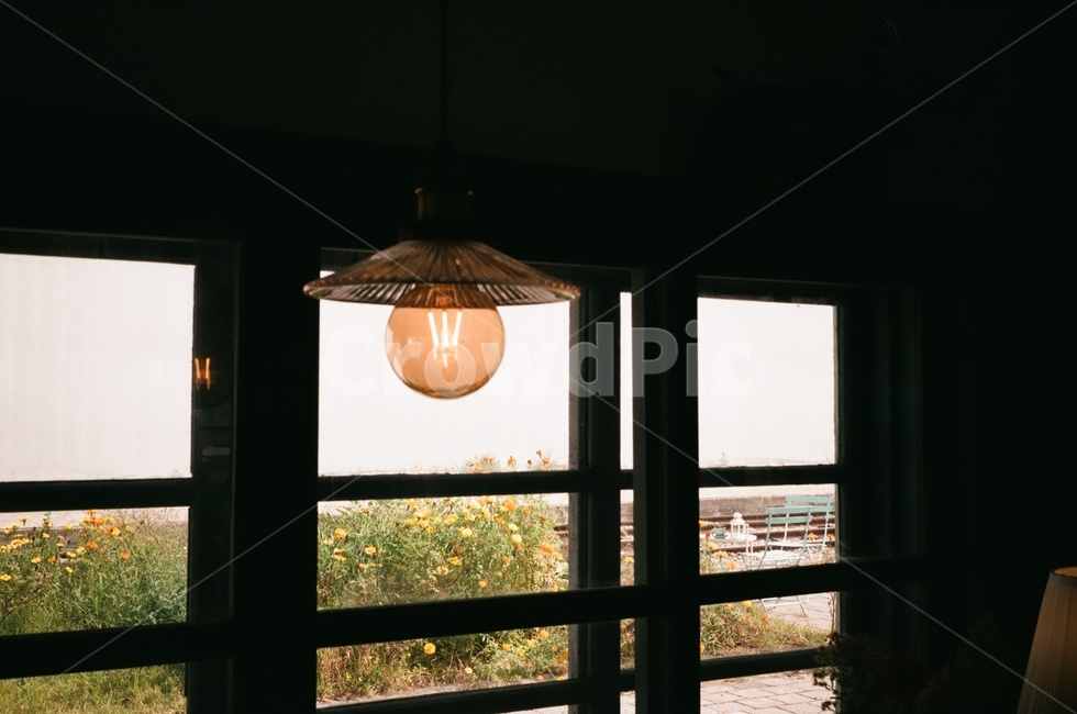 조명,빛,카페,내부,감성,인테리어,실내디자인,interior design