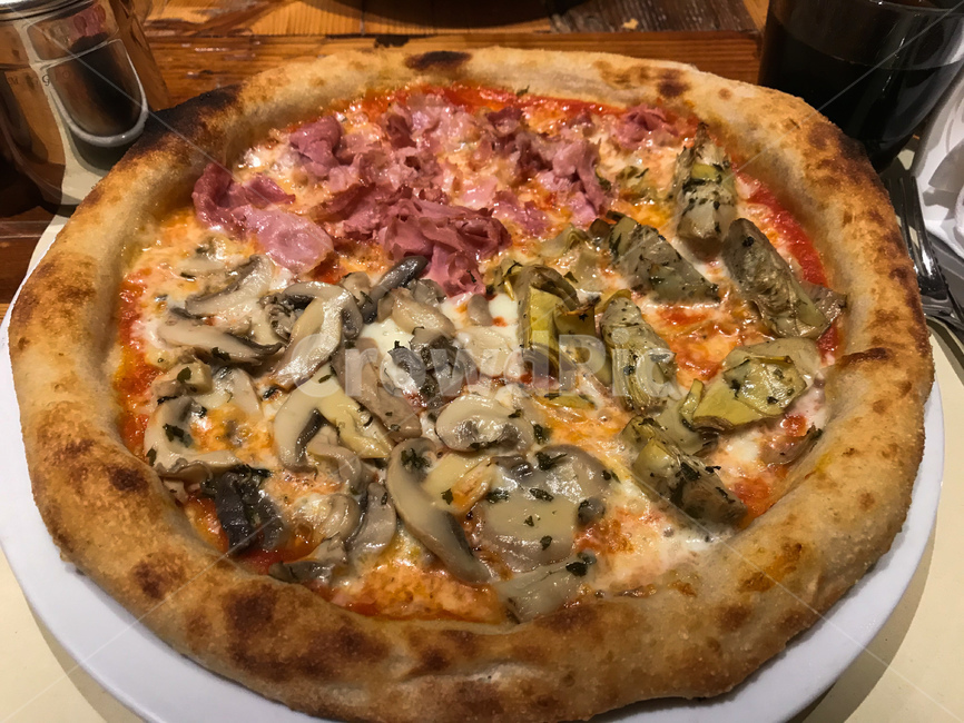 피자,pizza,음식,이탈리아음식,이탈리아요리,food,fourseasonspizza,콰트로스타지오니피자,콰트로스타지오네,quattrostagioni,quattrostagionipizza,화덕피자,버섯,음식,식재료,요리,food,cook,meal,dishes,food reserves,양식,서양음식,서양요리,western food,western dishes,western meal,western cook