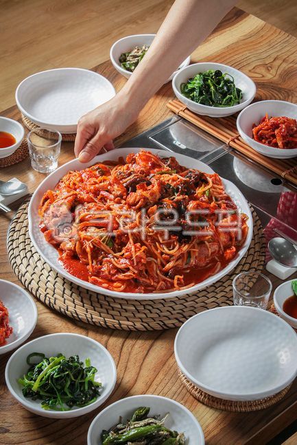 아구찜,아귀찜,찜요리,해물찜,생선찜,해산물,수산물,콩나물,미더덕,한식,한국음식,음식,아구,아귀,음식점,양념,소스,양념소스,아구찜소스,아귀찜소스,먹방,식사,먹거리,요리,한국요리,해물요리,생선,생선요리,찜,손질아구,손질아귀,생물아귀,생물아구,식당,한국음식점,한국식당,별미,매콤,매콤소스,매운양념,매콤양념,아구찜양념,아귀찜양념,매운요리,매운음식,마산아구찜,마산아귀찜,한식요리