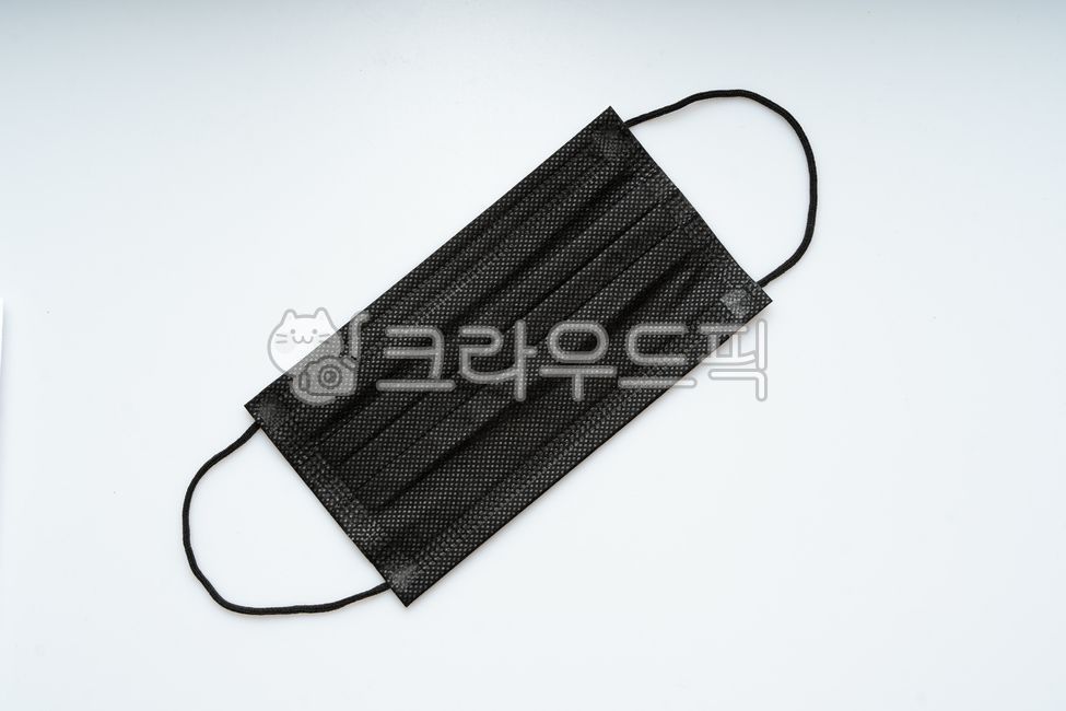 fine dust,covid,infection,cold,air,pollution,virus,cough,healthcare,defense,disposable mask,hygiene,safety,quarantine mask,block,protect,dust,prevention,mask,respiratory system,disease,Medical treatment,black,health,disposable,Medicine,sanitary mask,Covid