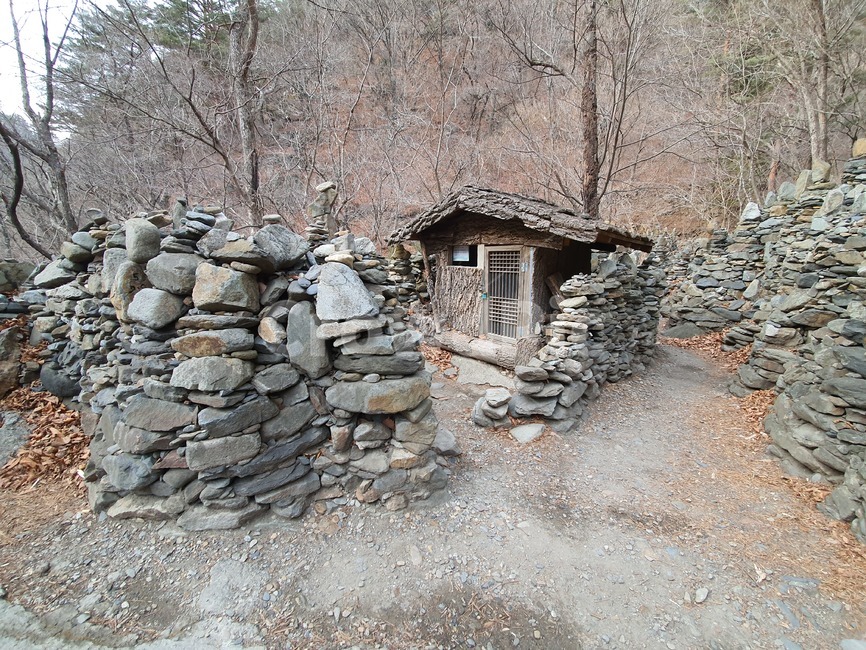 돌탑,모정탑,산,강릉,산속