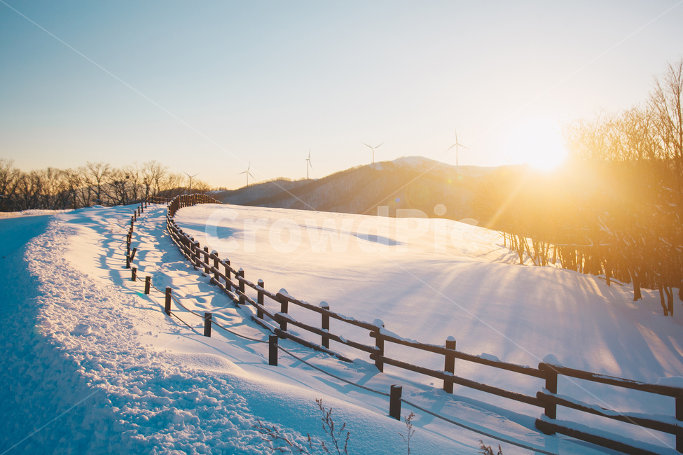 겨울,눈,산,풍경,하늘,눈밭,해질녘,노을,겨울,계절,winter,season,자연,풍경,nature,landscape