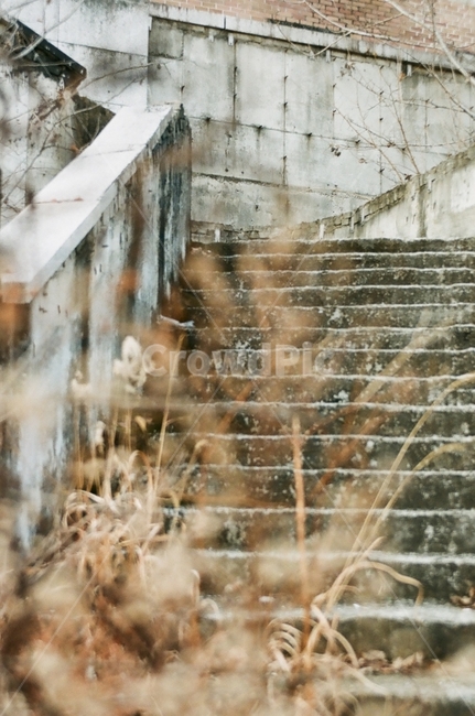 계단,겨울풍경,폐교,스냅사진,감성사진,스냅,겨울사진,겨울,쓸쓸함,겨울,계절,winter,season,골목길,alley,감성,sensible,feeling,빈티지사진,빈티지느낌,빈티지감성,vintage,building,건물