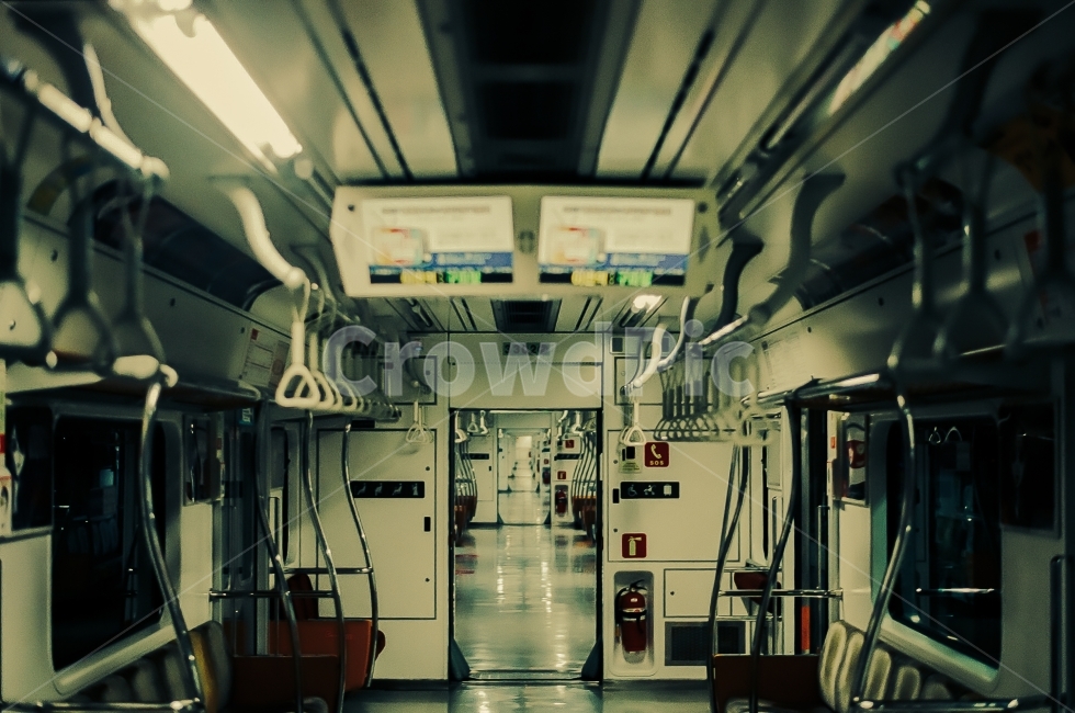 퇴근길,일상,감성,스냅,지하철,텅빈,공허함,막차,감성,sensible,feeling,교통,교통수단,traffic,transportation