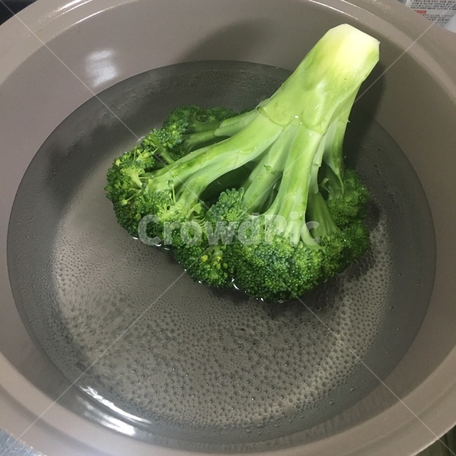 브로콜리,브로콜리삶는중,야채,채소,음식재료,음식,식재료,요리,food,cook,meal,dishes,food reserves,채소,야채,vegetables