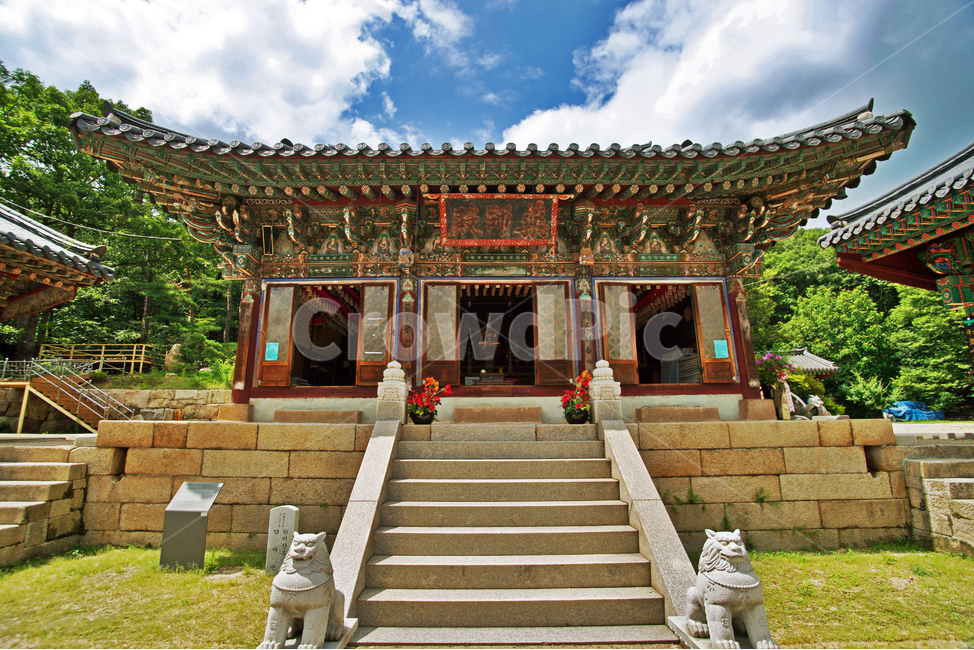 약사전,흥국사,고양시,불교사찰,약사여래,경기문화재,조선시대,한국전통,한국문화,korean traditional,korean culture,건축물,건물외관,exterior,building,structure,architecture,construction