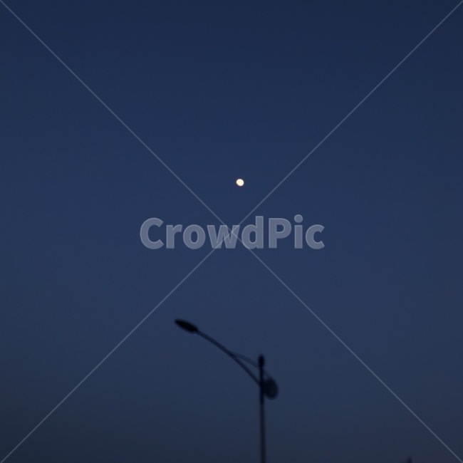 가로등,달,밤하늘,moon,night,streetlamp,nature,outdoors,자연,야경,밤,풍경,nightscape,night,landscape