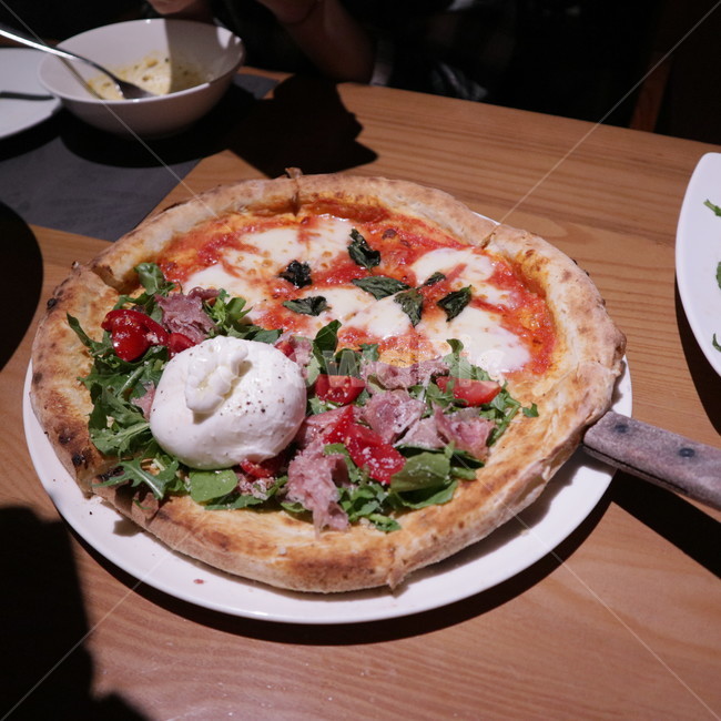 pizza,피자,음식,food,brunch,브런치,먹방,외식,플레이팅,cook,meal,dishes,서양음식,서양요리,westerndishes,식재료,요리,foodreserves,양식,화덕피자,음식,식재료,요리,food,cook,meal,dishes,food reserves,양식,서양음식,서양요리,western food,western dishes,western meal,western cook