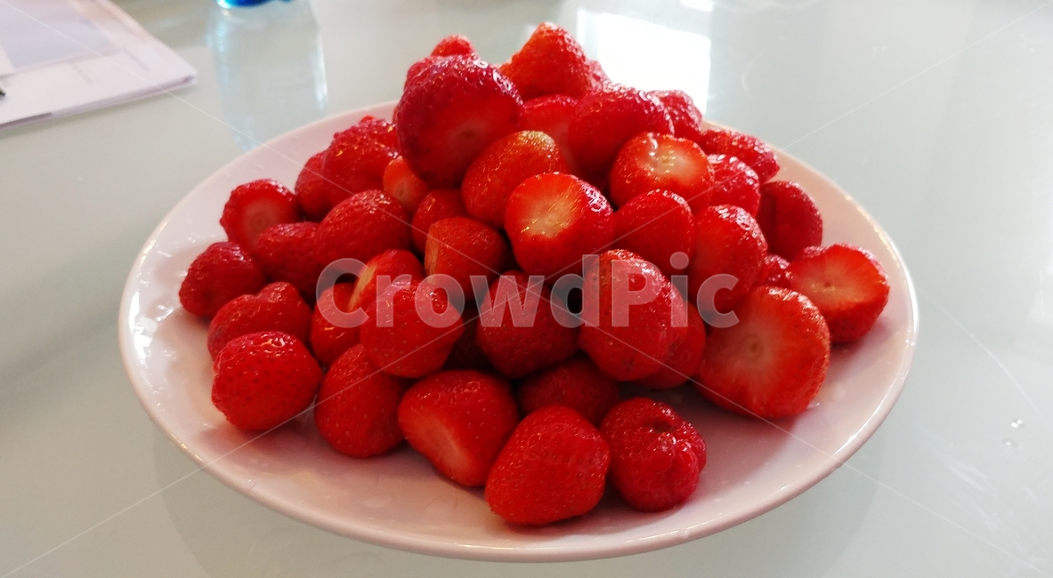 딸기,과일,음식,strawberry,food,fruit,음식,식재료,요리,food,cook,meal,dishes,food reserves,과일,열매,fruit
