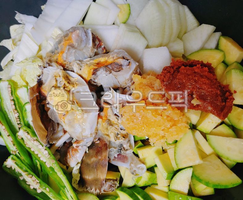 꽃게탕재료,탕재료,꽃게,게,암꽃게,암게,알꽃게,꽃게알,해물,해산물,야채,채소,다진마늘,마늘,다대기,양념,양념장,호박,고추,청양고추,무,배추,비조리,음식,요리,식재료,재료,food,seafood,seasoning,crab