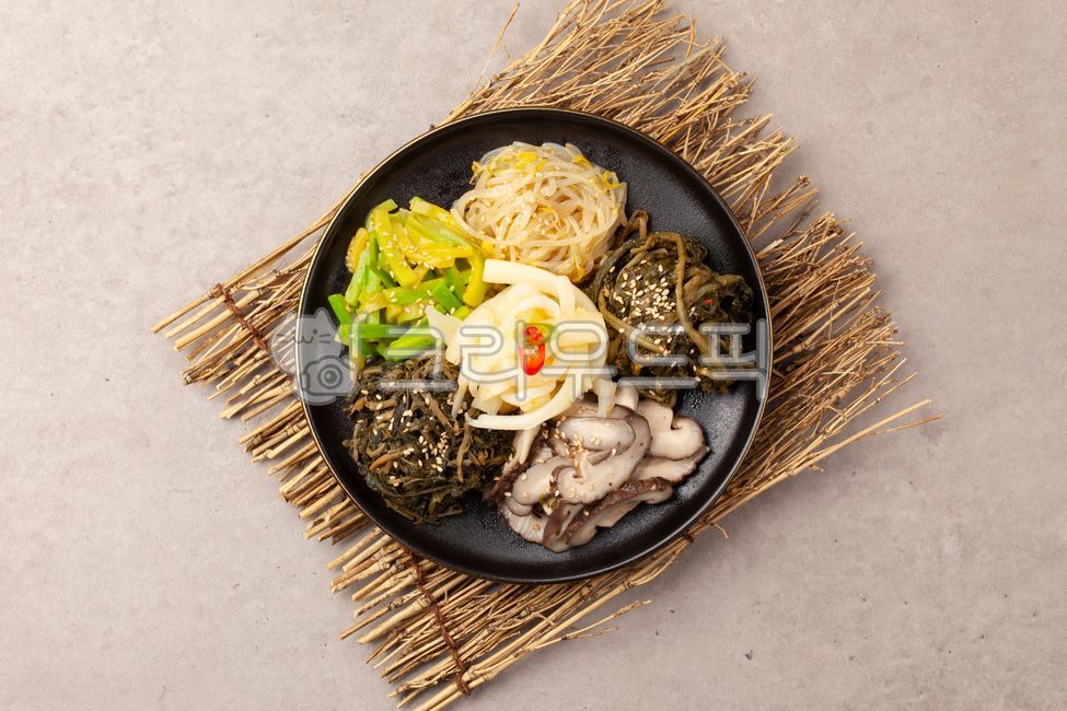 갈색,건강,고사리,나물,도라지,반찬,웰빙,채소,식물,호박,애호박,버섯,표고버섯,요리,고사리나물