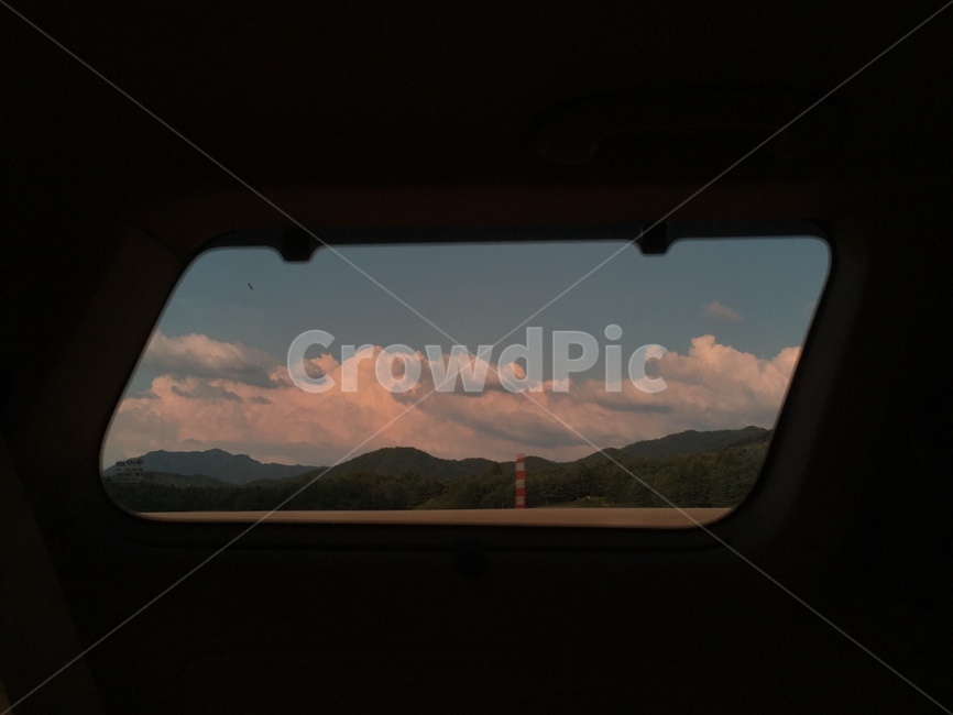 고속도로,자연,구름,산,하늘,차안,여름,맑음,주행중,nature,highway,expressway