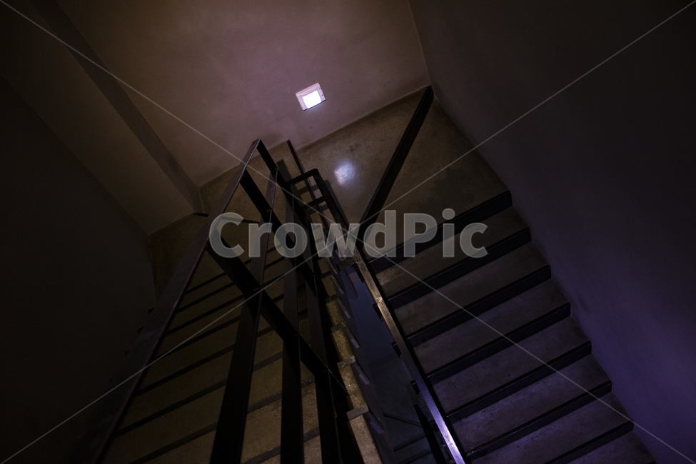 계단,staircase,난간,handrail,banister,밤,어둠,조명,항공샷,저녁