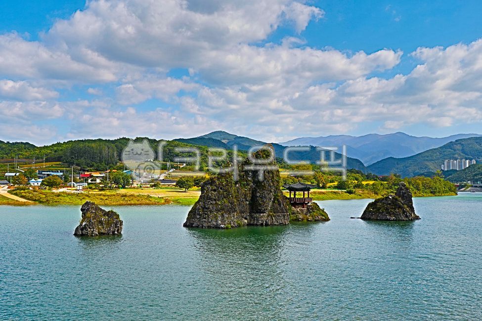 도담삼봉,단양,탑카르스트,카르스트,석회암,지형,석회암지형