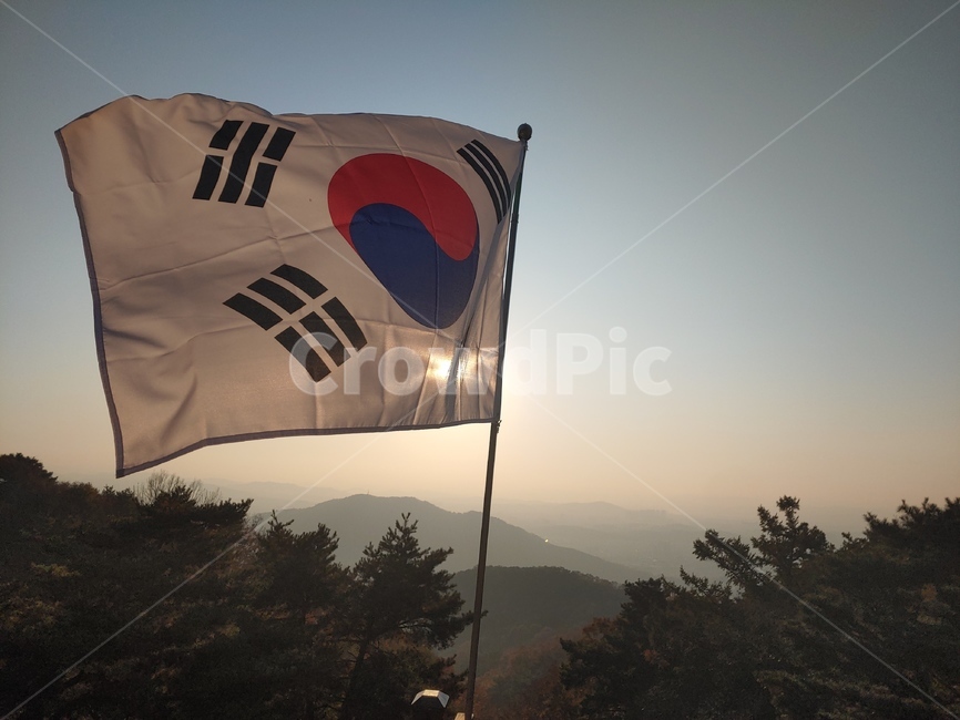 태극기,건곤감리,깃발,펄럭임,상징,삼일절