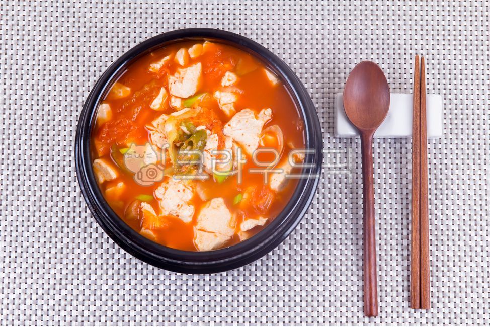순두부찌개,육수,찌개,김치,국,순두부,한식