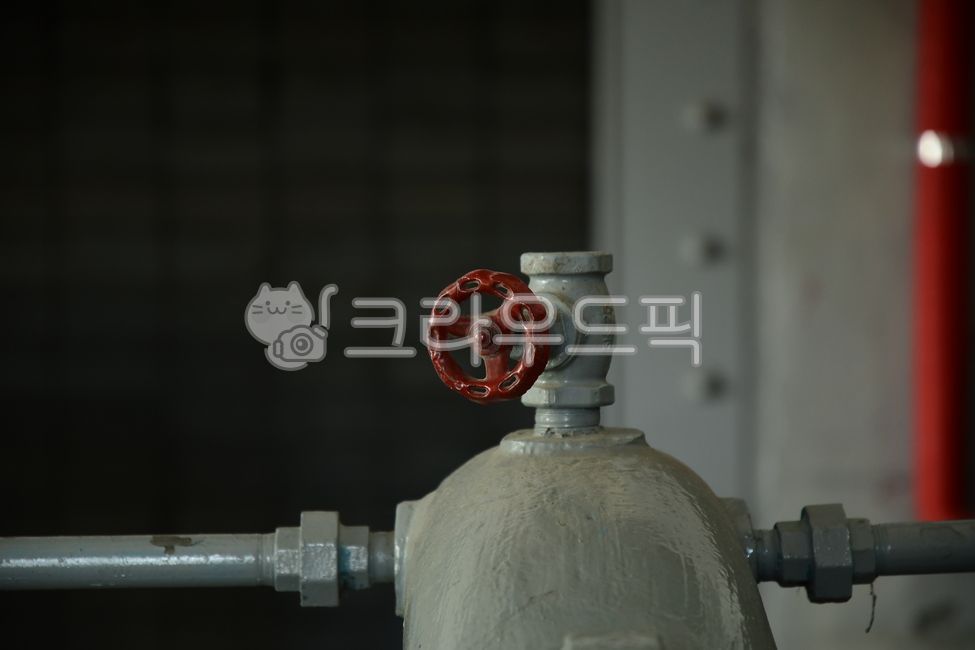 water pipe,pipe,valve,water valve,gas pipe