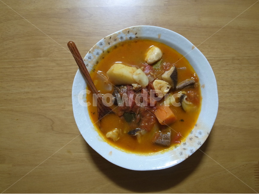 토마토스튜,나무숟가락,스튜,stew,tomatostew,woodspoon,음식,요리,국물요리,따뜻한음식,음식누끼,토마토,국물,food,음식사진,음식,식재료,요리,food,cook,meal,dishes,food reserves