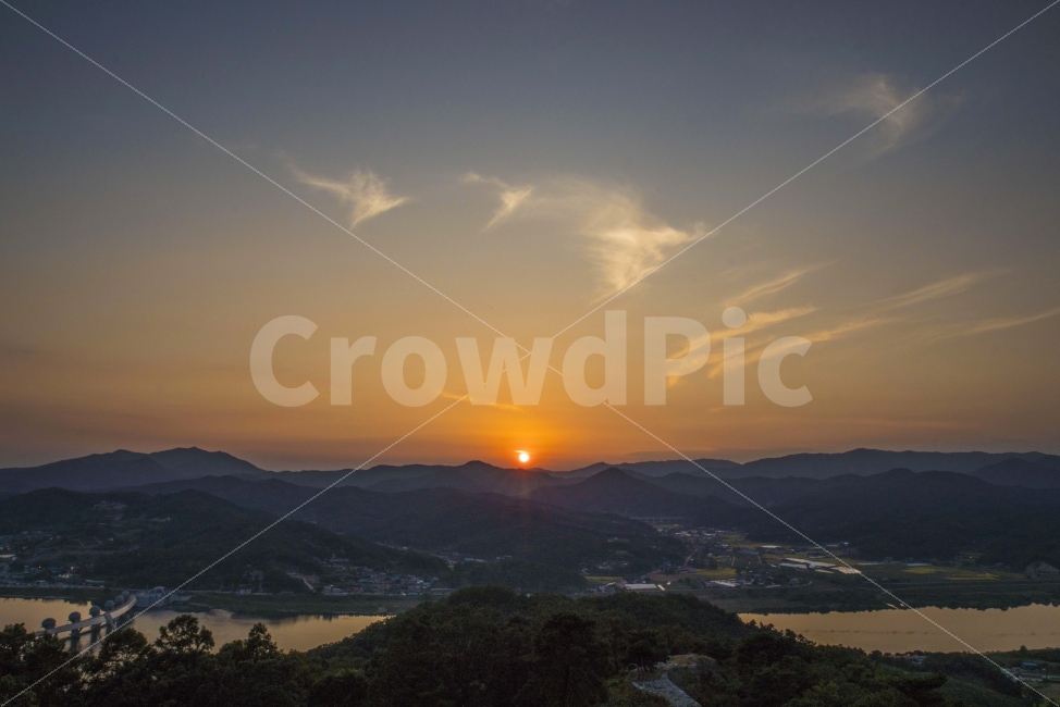 풍경,시골,저녁,노을,일몰,자연,풍경,nature,landscape,한국자연풍경,한국자연경관,korea nature landscape,시골,마을,country,rural,town,outdoors,옥외,dawn,새벽,red sky,붉은 하늘,dusk,황혼,sunset,sky,하늘