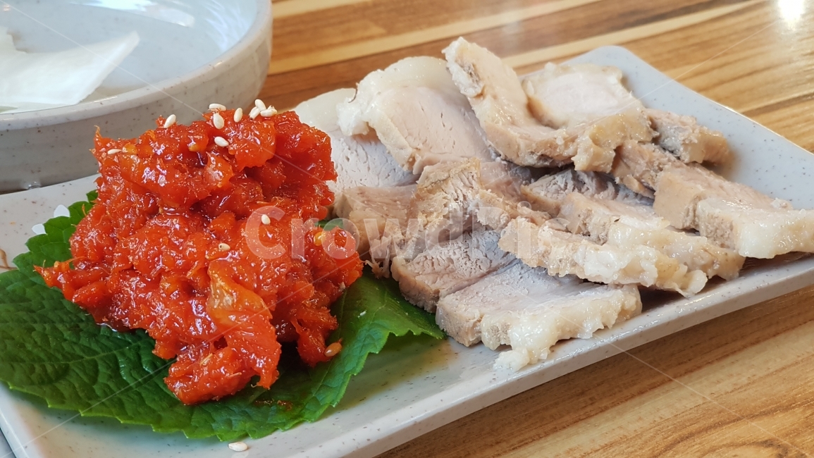 회무침,수육,고기,명태무침,명태회,명태식해,소주안주,안주,야식,먹음직스러운,먹고싶은,맛있는,음식,요리,토속요리,토속음식,토속적인,강원도,강원도음식,고성,고성음식,고성요리,음식,식재료,요리,food,cook,meal,dishes,food reserves,육류,고기,meat,한식,한국음식,한국요리,korean food,korean dishes,korean meal,korean cook