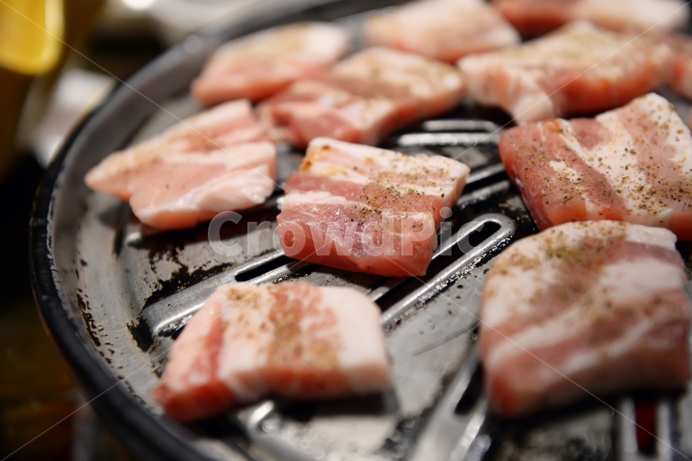 육류,고기,한식,삼겹살,한국,한국음식,음식,돼지고기,김치,버섯,허브삼겹살,한국요리,식재료,요리,철판,불판,Porkbelly,korea,koreafood,food,poke,Roast,kimch,mushroom,koreadish,delicious,cook,meal,dishes,meat,koreanfood,koreandishes,음식,식재료,요리,food,cook,meal,dishes,food reserves,육류,고기,meat