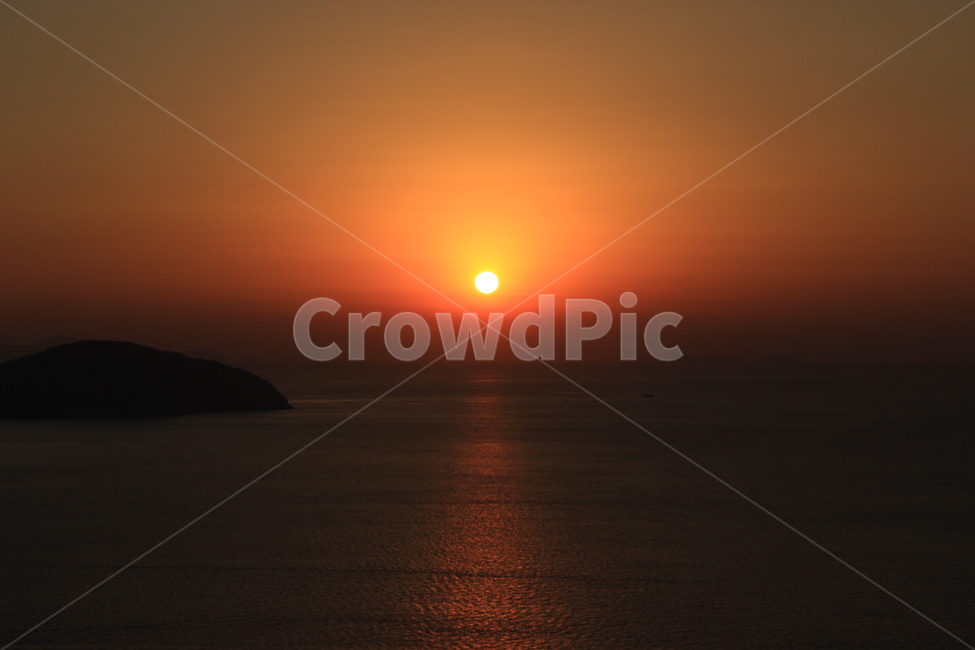 일출,해맞이,해돋이,풍경,바다,새해,하늘,남해,자연,풍경,nature,landscape,outdoors,옥외,dawn,새벽,red sky,붉은 하늘,sunset,일몰,sky,dusk,황혼