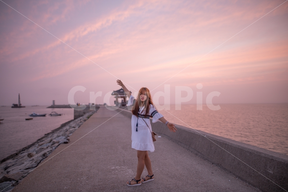 인물,풍경,바다,궁평항,노을,portrait,landscape,sea,sunset,자연,풍경,nature,landscape,한국자연풍경,한국자연경관,korea nature landscape,사람,인물,인간,human,person,여성,여자,woman,female,lady,clothing,의류,apparel,의복