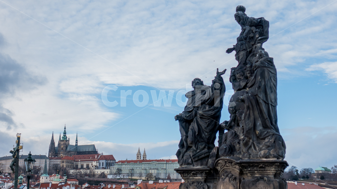 체코,프라하,czech,praha,prague,까를교,동상,프라하성,carles,bridge,statue,prahacastle,다리,monument,기념물,도시,풍경,city,landscape,해외,외국,세계,foreign,oversea,world,세계도시풍경,해외도시풍경,외국도시풍경,world cityscape,조각상,동상,석상,조형물,statue,bronze statue,stone statue