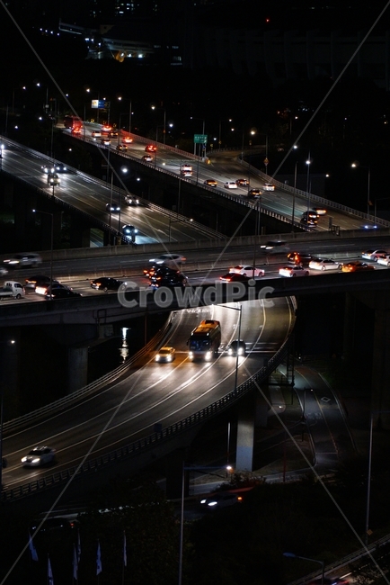도로,야경,도시,불빛,밤,city,야경,밤,풍경,nightscape,night,landscape,교통,교통수단,traffic,transportation,road,freeway,고속 도로,intersection,교차로