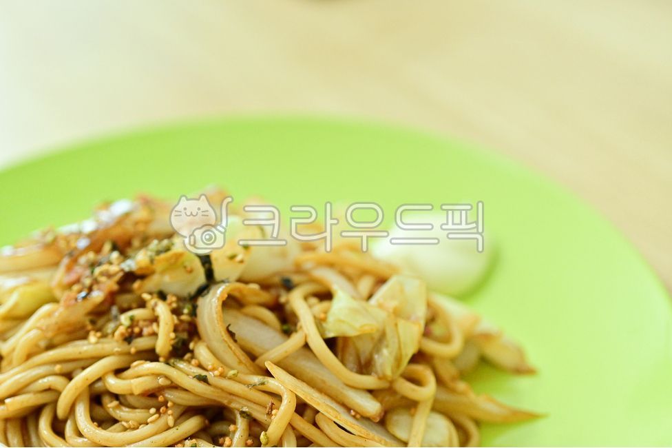 plating,Japanese food,Yakisoba,stirfry,fried noodles