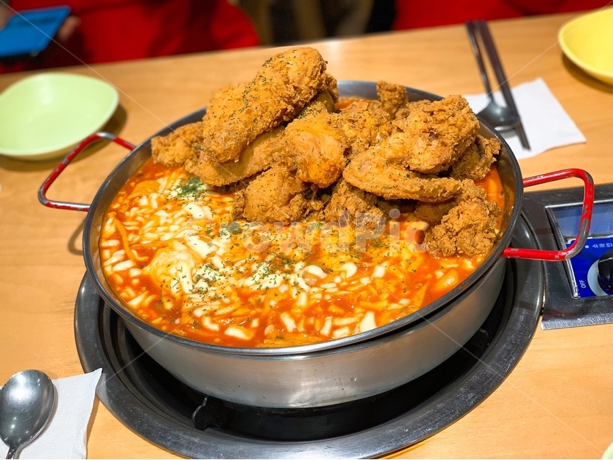 치킨,떡볶이,후라이드,음식,분식