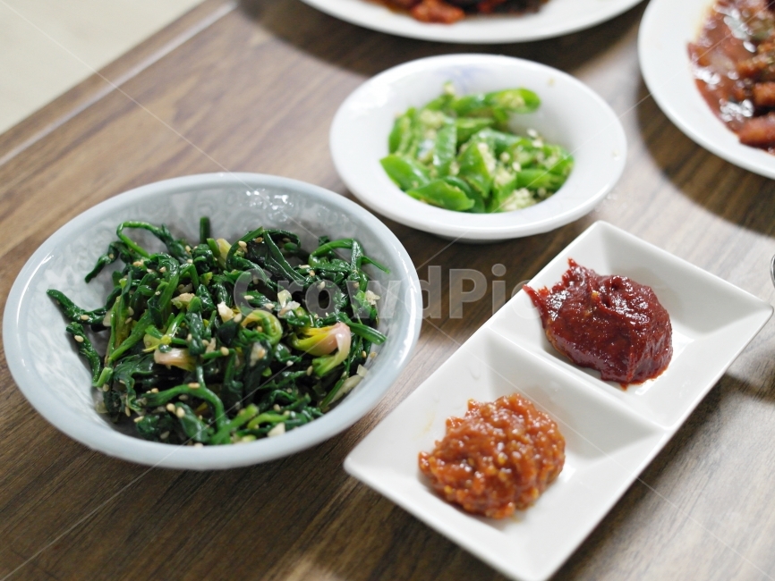 시금치무침,쌈장,집밥,고추장,고추,한끼,식사,음식,식재료,요리,food,cook,meal,dishes,food reserves