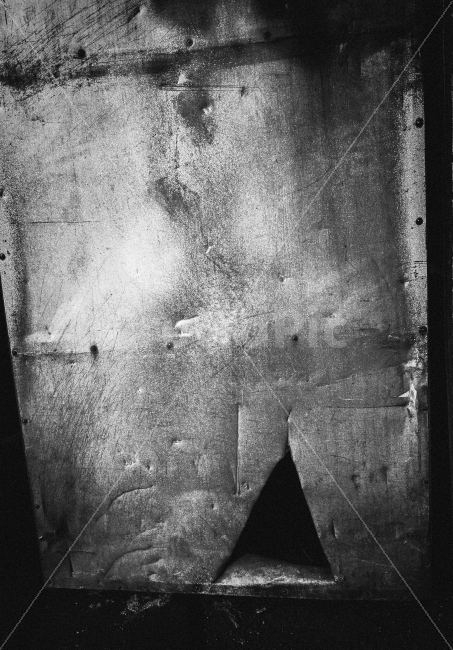 사물,철판,상처,감정,아픔,감성,sensible,feeling,흑백,모노톤,monochrome,black and white