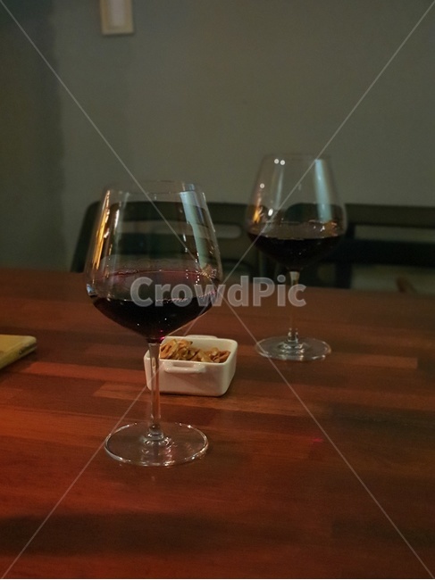 와인,와인바,데이트,wine,drink,마실것,beverage,유리,glass,alcohol,알코올,포도주,음주,술,주류,alcohol