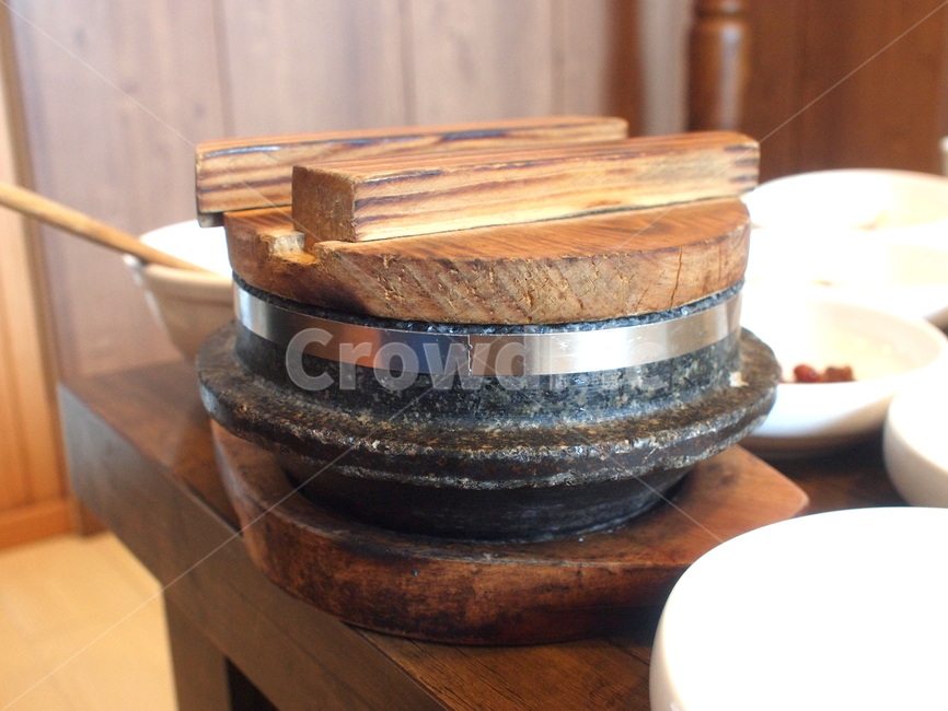 food,음식,dish,요리,meal,식사,한국음식,전통음식,koreanfood,밥,rice,돌솥밥,돌솥,bowl,사발