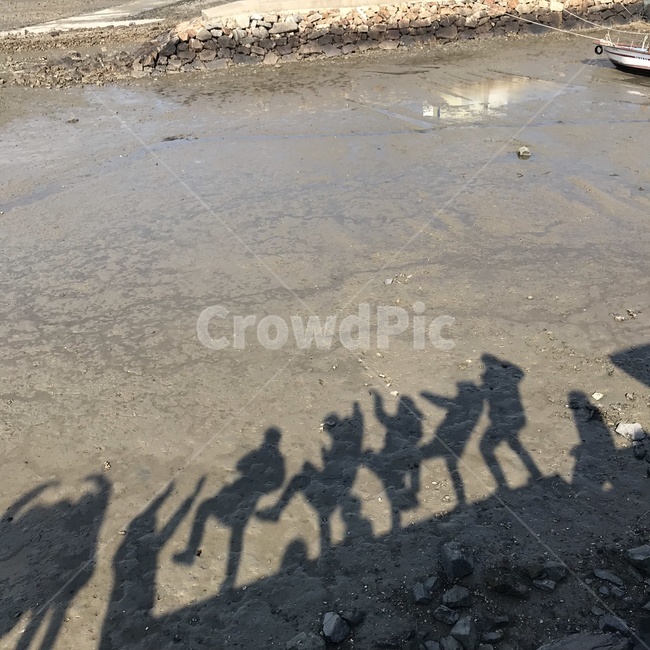 바닥,ground,그림자,갯벌,shadow,인물실루엣,사람실루엣,character silhouette,human silhouette