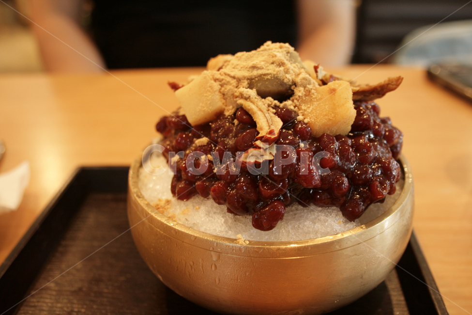 팥빙수,음식,요리,식사,food,빙수,고명,여름,팥,인절미,여름,계절,summer,season,음식,식재료,요리,food,cook,meal,dishes,food reserves,디저트,간식,후식,dessert,snack,plant,식물