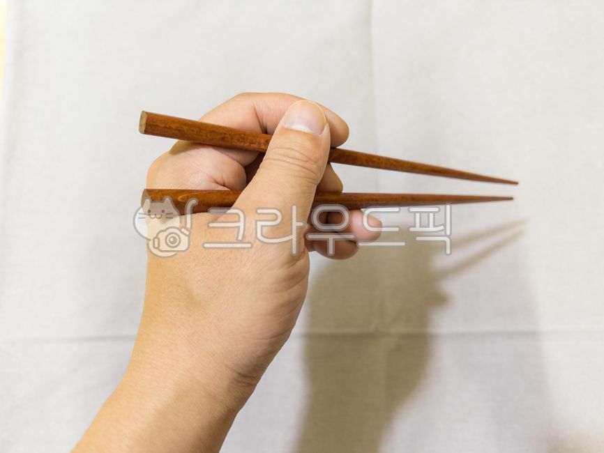젓가락,젓가락질,손,젓가락손,나무젓가락
