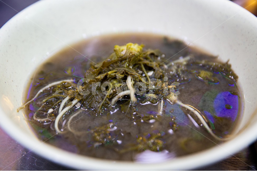 shepherdspursesoup,springherbs,miso,soup,wholeherbs,냉이국,봄나물,된장국