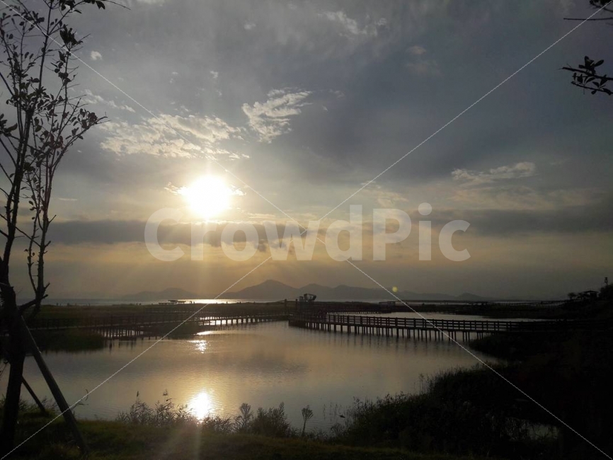 하늘,풍경,구름,노을,강,색감,감성,해,나무,자연,풍경,nature,landscape