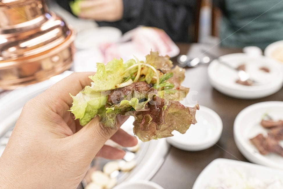 식당,식당음식,고깃집,고기,상추,쌈,상추쌈,고기쌈,음식,식재료,요리,food,cook,meal,dishes,food reserves