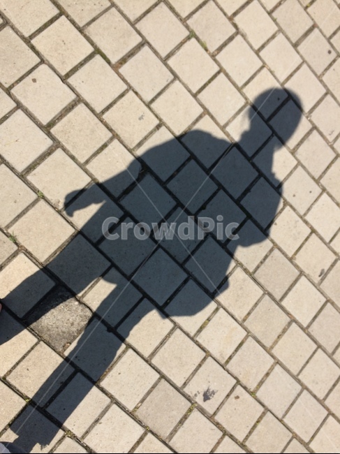shadow,walkway,보도,path,통로,그림자,여자그림자,womensshadow,wall,여백,배경,글쓰기배경