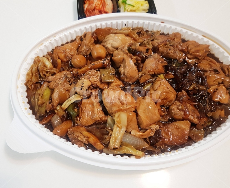 음식,food,요리,lunch,점심,플래터,meal,닭고기,닭볶음,닭찜,찜닭,음식,식재료,요리,food,cook,meal,dishes,food reserves