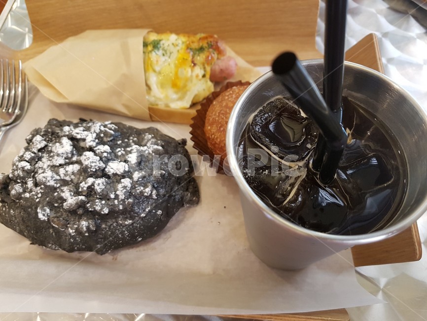 fork,포크,cutlery,빵,커피,음식,식재료,요리,food,cook,meal,dishes,food reserves