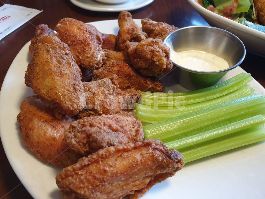 음식,레스토랑,요리,식사,모임,맛집,reataurant,food,meal,아웃백,outback,chickenwings,치킨윙,샐러리,마요소스,friedchicken,닭튀김,음식,식재료,요리,food,cook,meal,dishes,food reserves