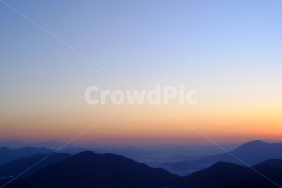 일출,산,안개,구름,골짜기,하늘,해,자연,풍경,nature,landscape,outdoors,옥외,mountain range,산맥,mountain